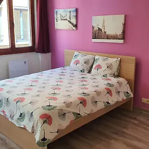 Appartement Chez Esmara Et Philippe Fourche, Brussel
